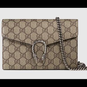BARELY USED GUCCI Dionysus GG Supreme chain wallet